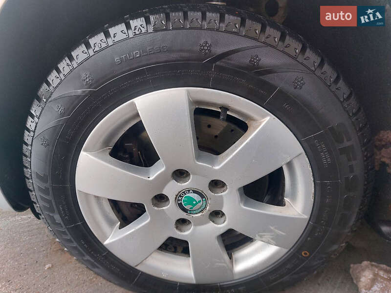 Универсал Skoda Octavia 2012 в Киеве фото 8 Универсал Skoda Octavia 2012 в Киеве