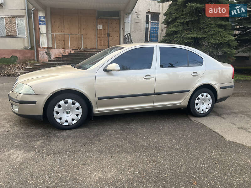 Лифтбек Skoda Octavia 2004 в Николаеве