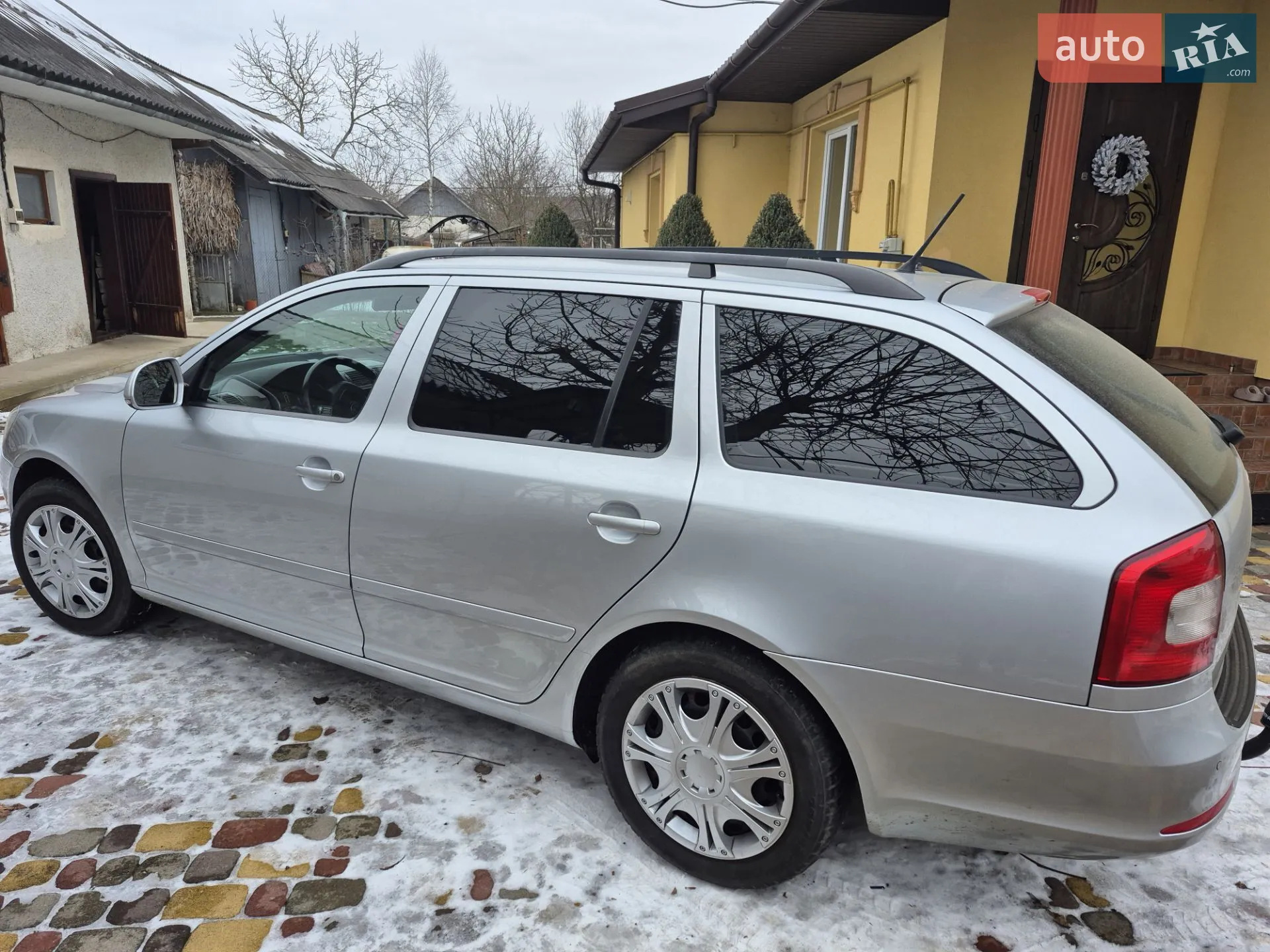2011 Skoda Octavia - мініатюра 2