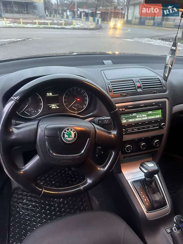 Лифтбек Skoda Octavia 2010 в Покрове фото 4 Лифтбек Skoda Octavia 2010 в Покрове