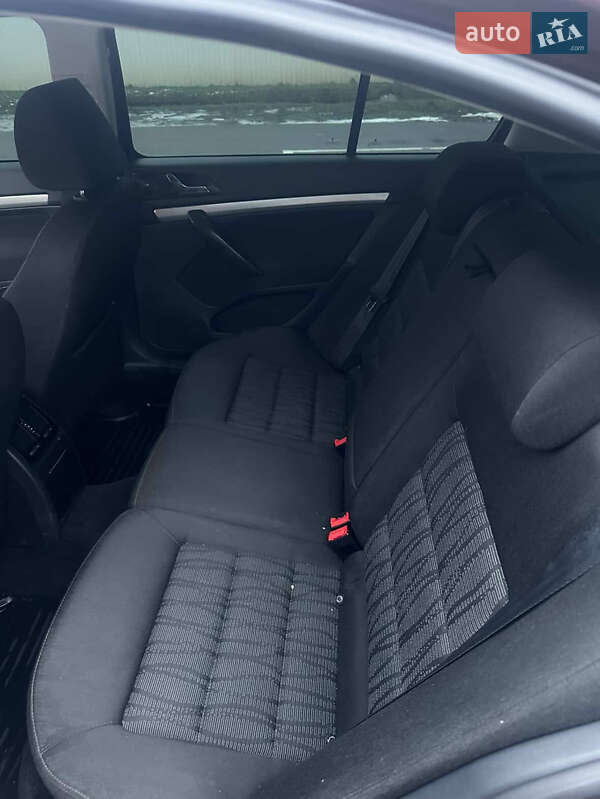 Лифтбек Skoda Octavia 2010 в Покрове фото 7 Лифтбек Skoda Octavia 2010 в Покрове