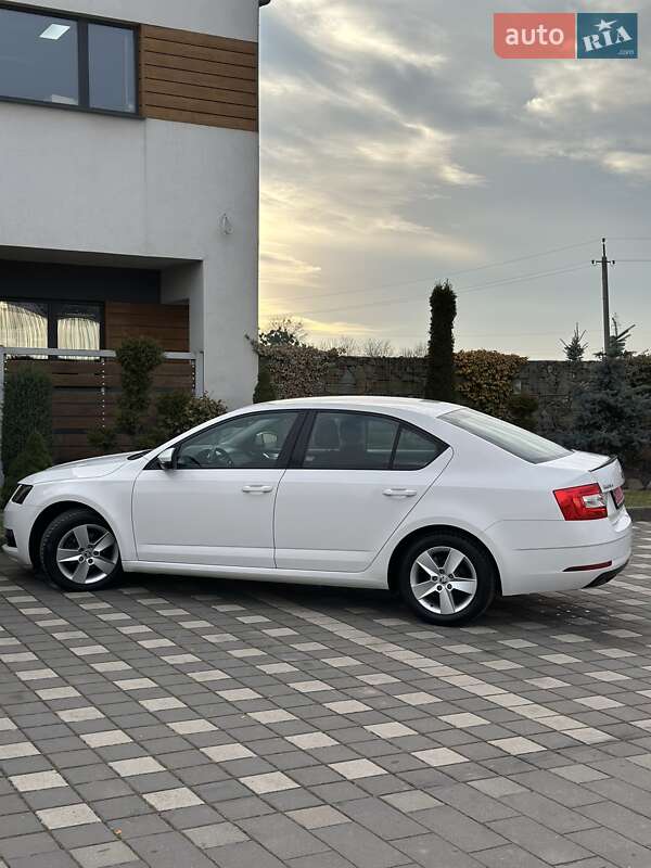 Ліфтбек Skoda Octavia 2018 в Стрию фото 45 Ліфтбек Skoda Octavia 2018 в Стрию
