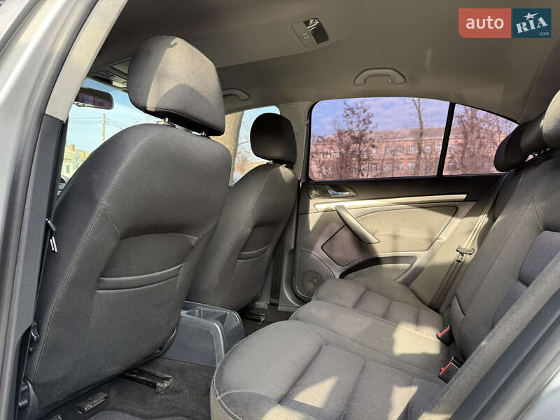 Лифтбек Skoda Octavia 2006 в Николаеве