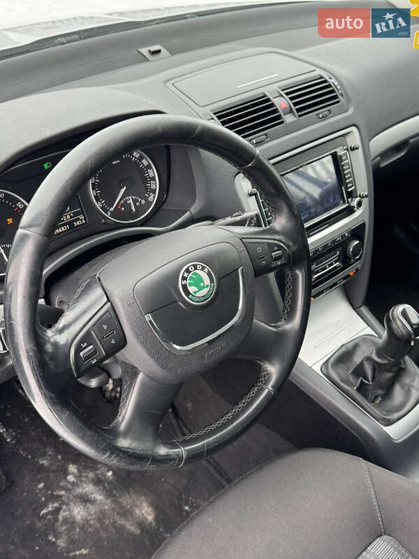 Универсал Skoda Octavia 2011 в Луцке