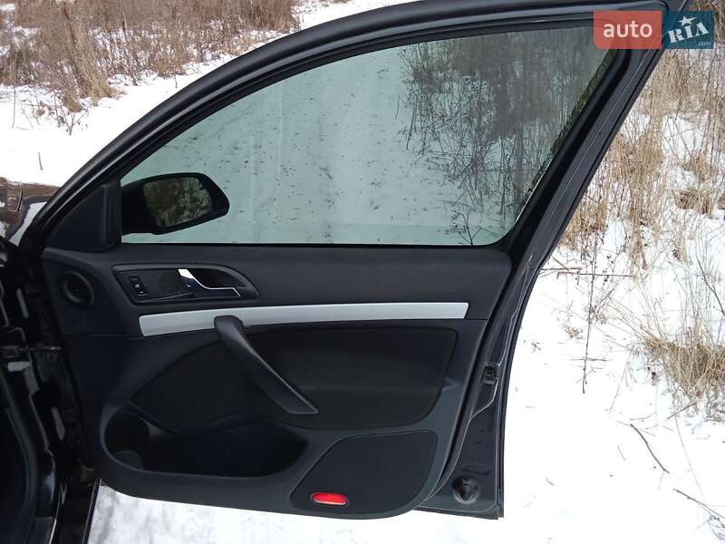 Лифтбек Skoda Octavia 2007 в Остроге