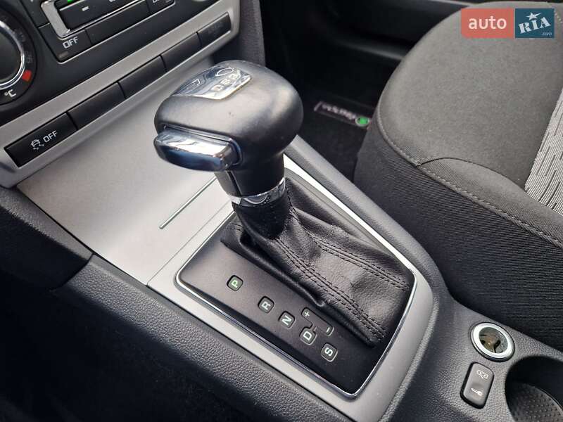 Універсал Skoda Octavia 2012 в Києві фото 42 Універсал Skoda Octavia 2012 в Києві