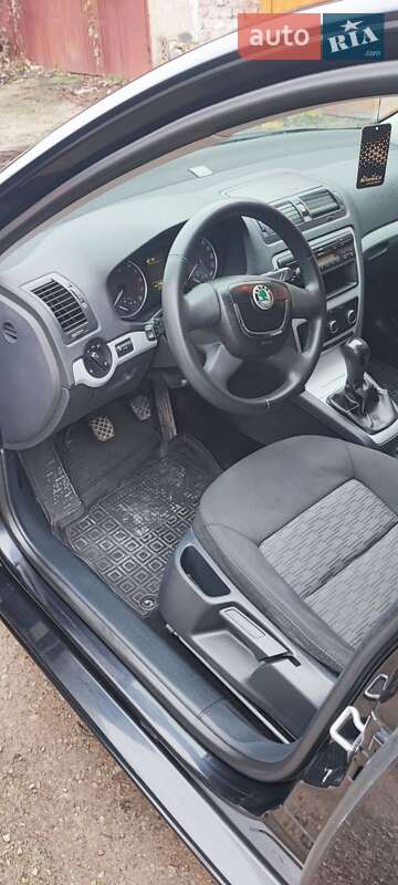 Ліфтбек Skoda Octavia 2010 в Кам'янець-Подільському