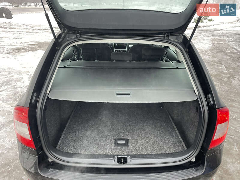 Універсал Skoda Octavia 2008 в Ромнах