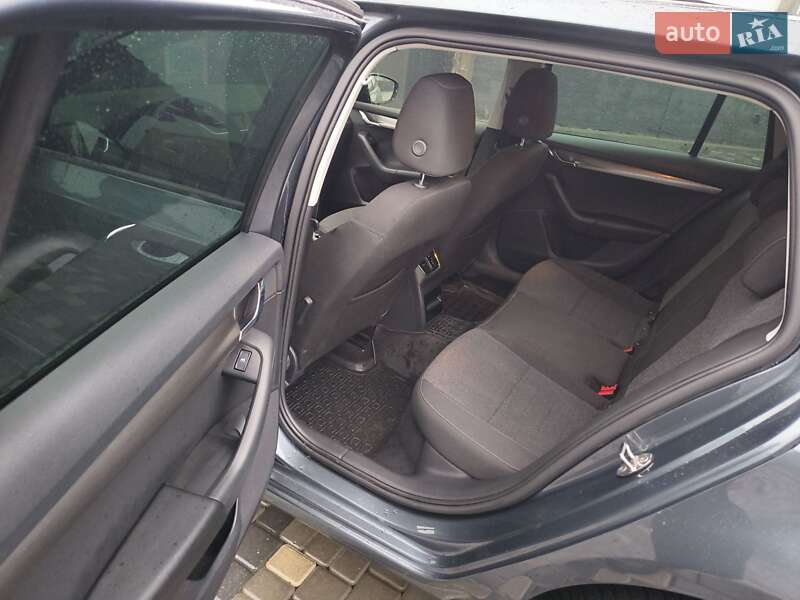 Универсал Skoda Octavia 2020 в Николаеве