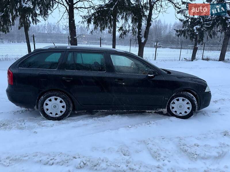 Універсал Skoda Octavia 2008 в Звягелі