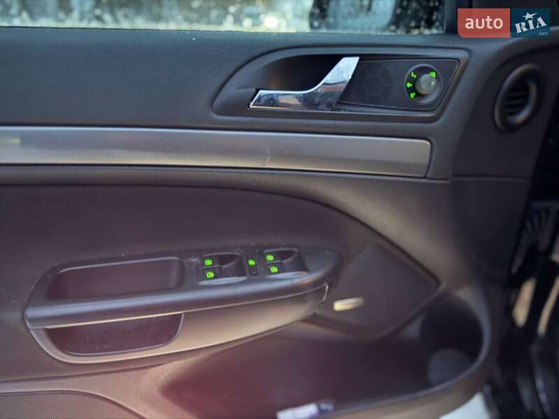 Універсал Skoda Octavia 2008 в Звягелі