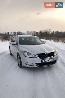 Универсал Skoda Octavia 2012 в Бродах