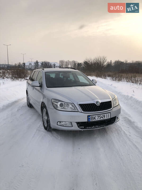 Универсал Skoda Octavia 2012 в Бродах