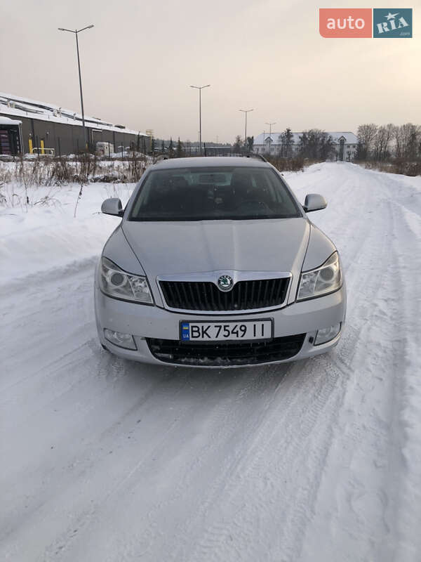 Универсал Skoda Octavia 2012 в Бродах