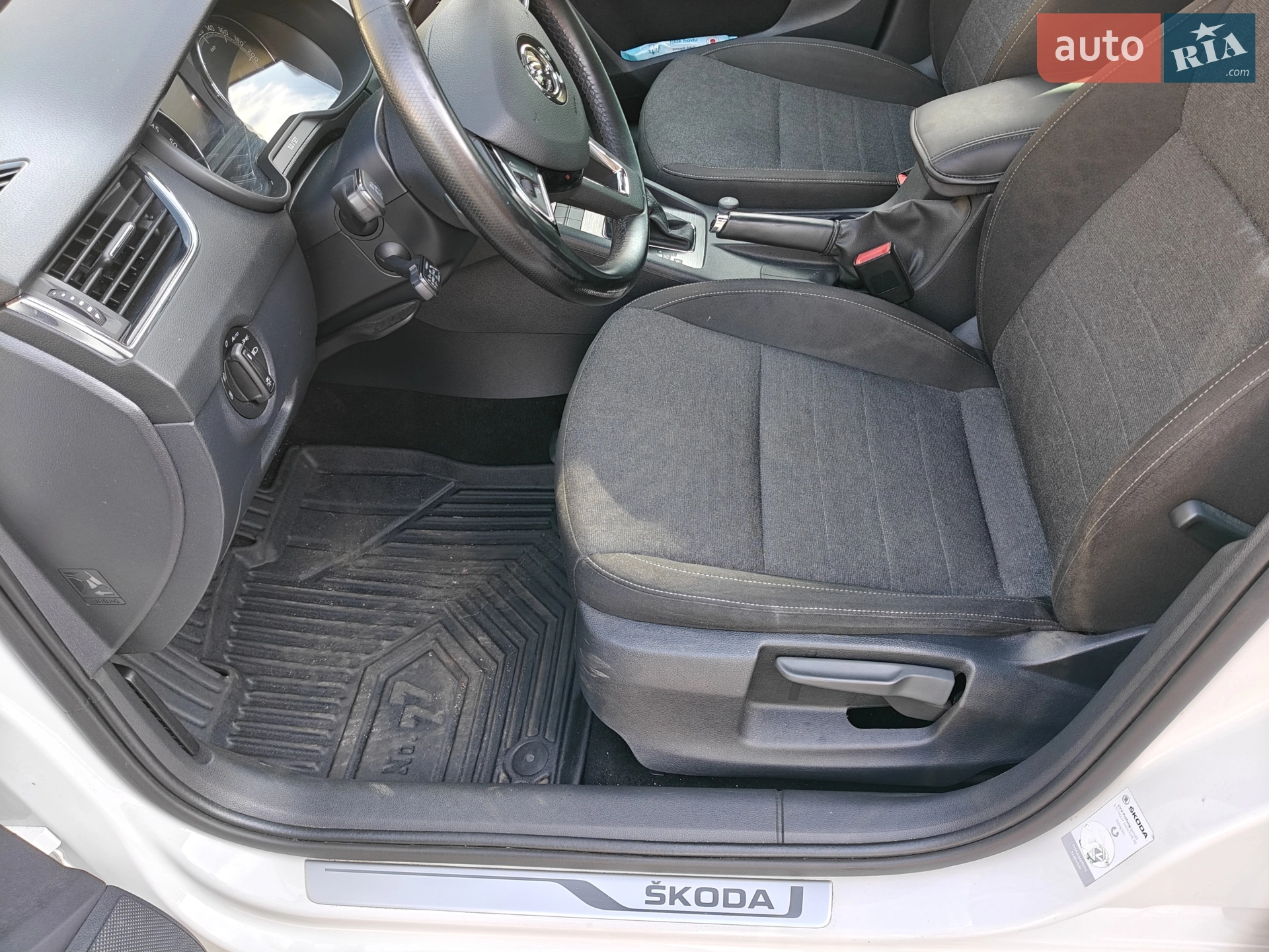 2020 Skoda Octavia - мініатюра 25