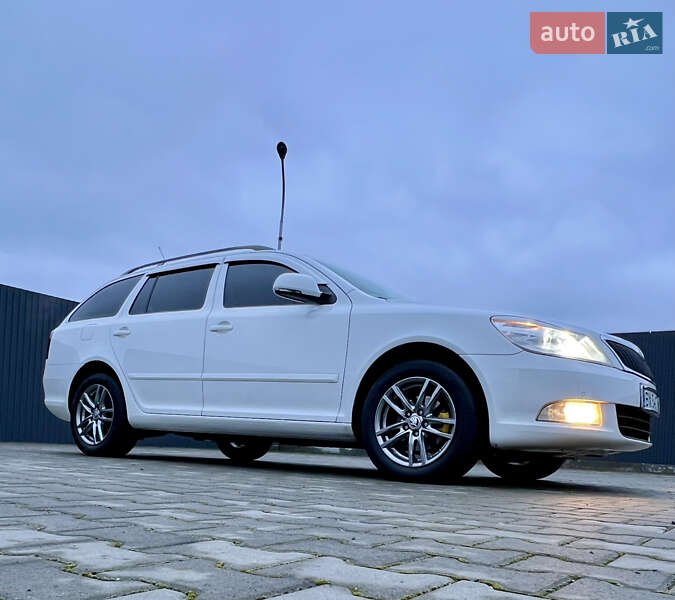 Skoda Octavia 2012 Skoda Octavia 2012