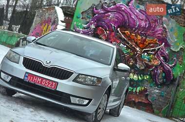 Універсал Skoda Octavia 2014 в Сумах