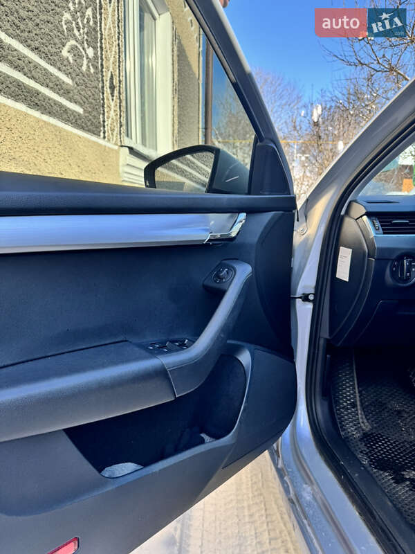 Универсал Skoda Octavia 2020 в Золочеве