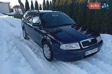 Универсал Skoda Octavia 2001 в Городке