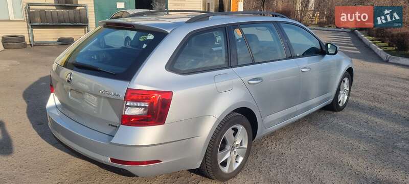 Универсал Skoda Octavia 2019 в Киеве