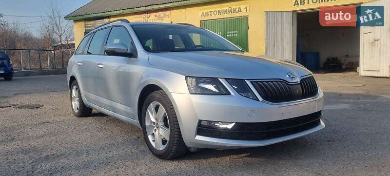Универсал Skoda Octavia 2019 в Киеве