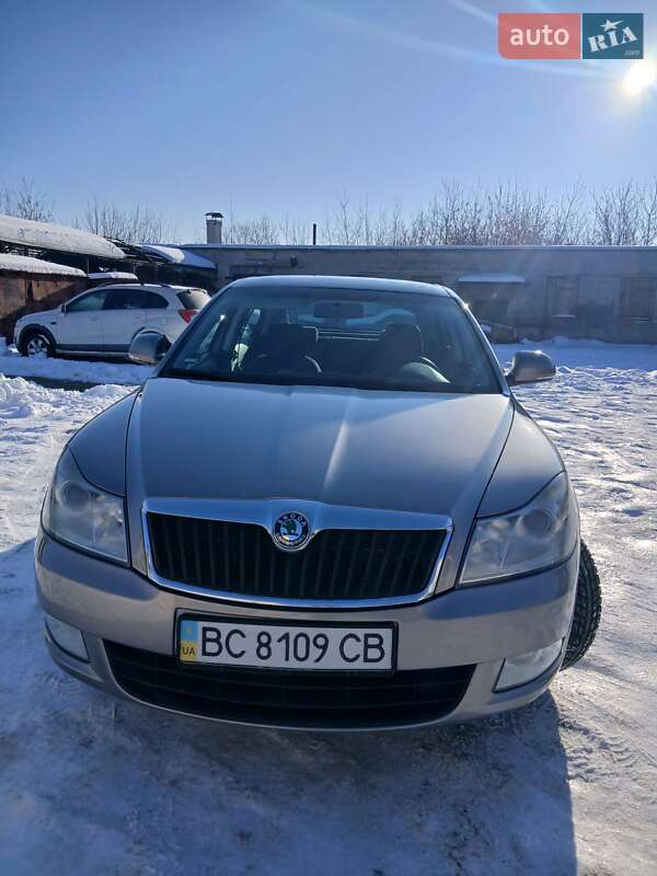 Лифтбек Skoda Octavia 2009 в Калуше