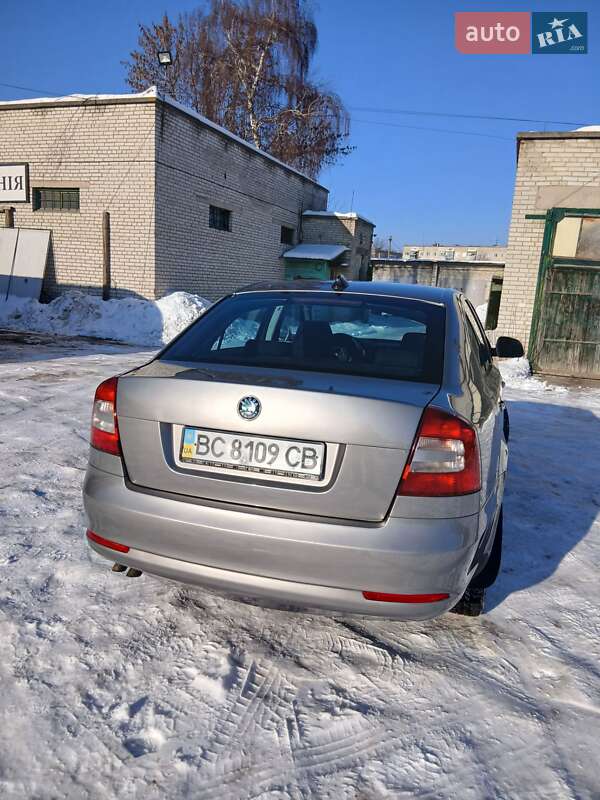 Лифтбек Skoda Octavia 2009 в Калуше
