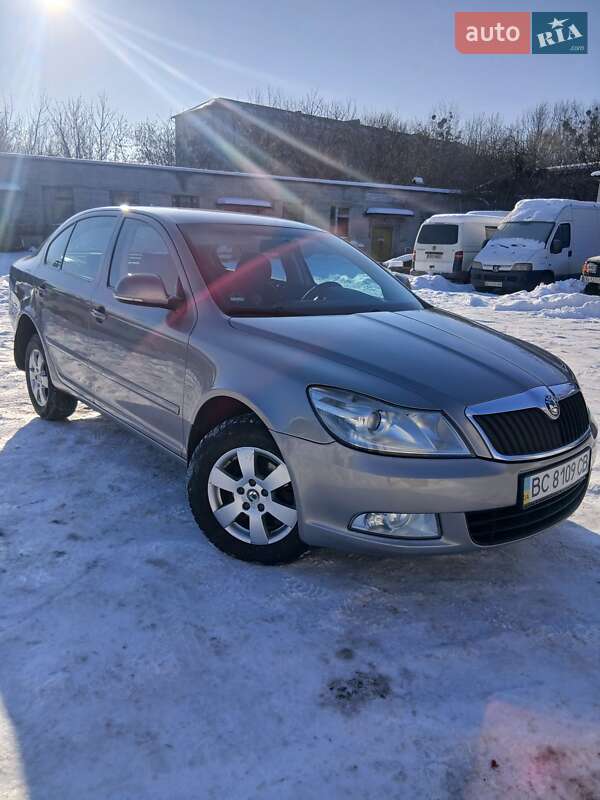 Лифтбек Skoda Octavia 2009 в Калуше