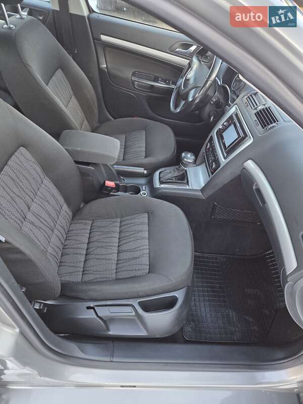 Лифтбек Skoda Octavia 2009 в Полтаве