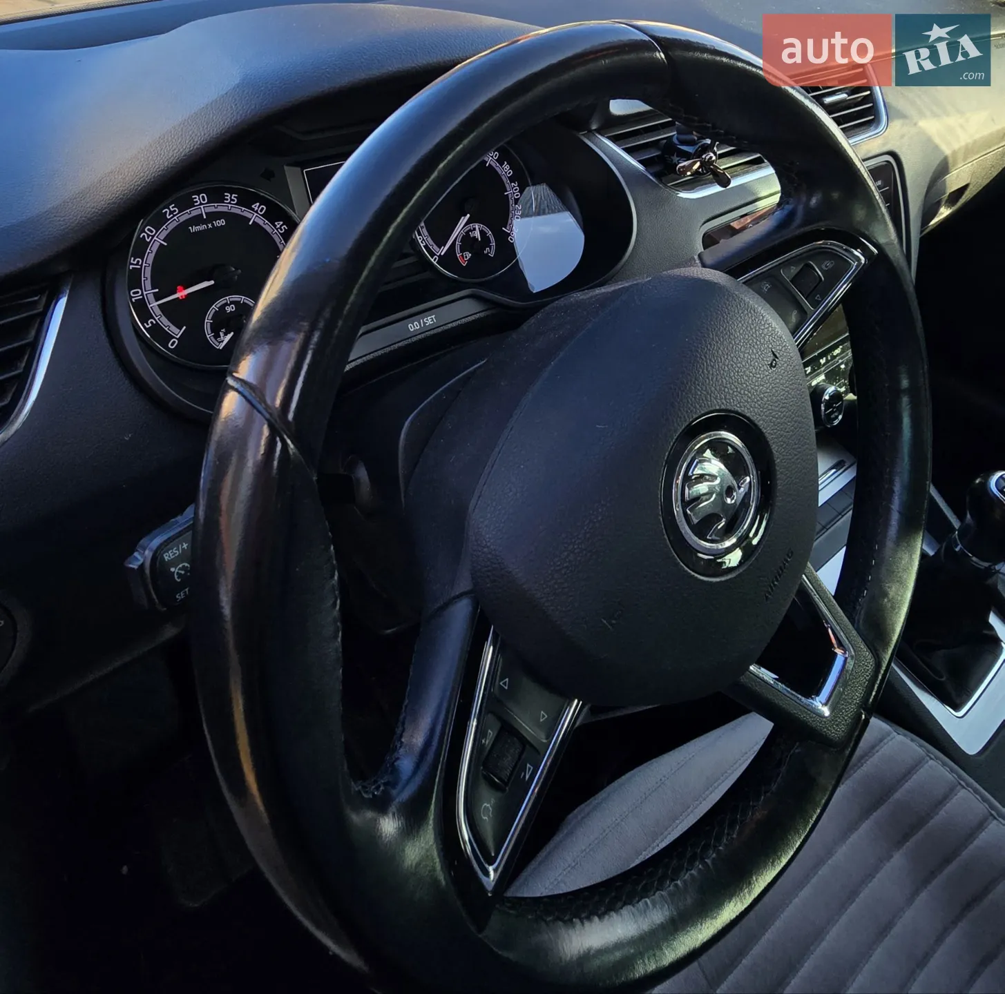 2017 Skoda Octavia - мініатюра 12