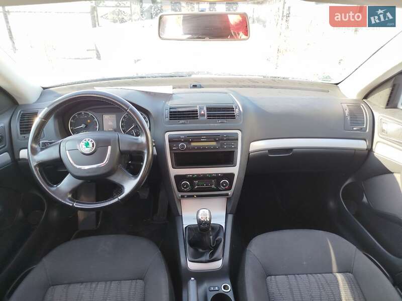 Универсал Skoda Octavia 2009 в Дунаевцах