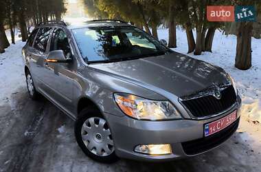 Универсал Skoda Octavia 2011 в Надворной