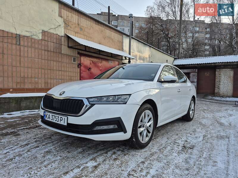 Ліфтбек Skoda Octavia 2021 в Черкасах