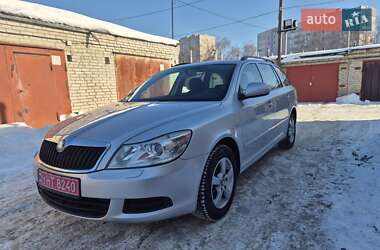Универсал Skoda Octavia 2010 в Луцке