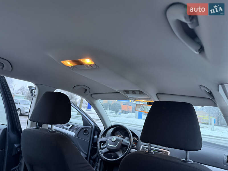 Универсал Skoda Octavia 2010 в Лубнах