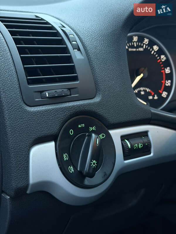 Универсал Skoda Octavia 2010 в Лубнах