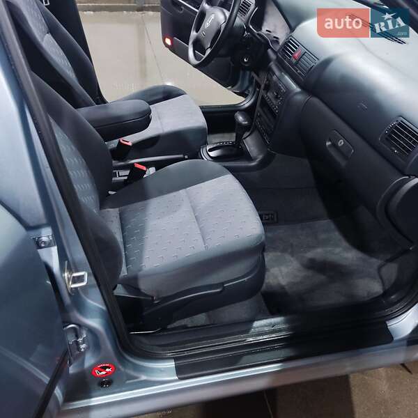 Лифтбек Skoda Octavia 2003 в Хмельницком