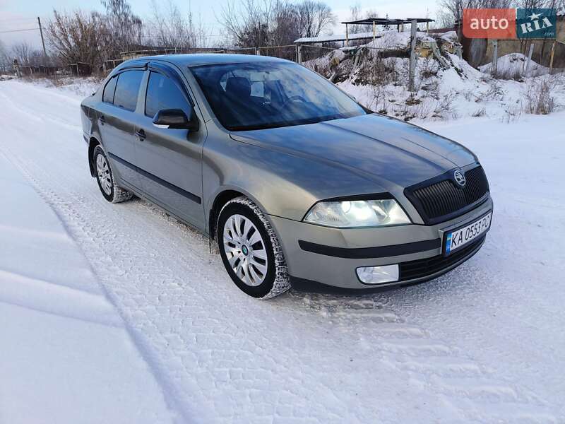 Лифтбек Skoda Octavia 2006 в Киеве