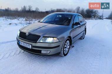 Лифтбек Skoda Octavia 2006 в Киеве