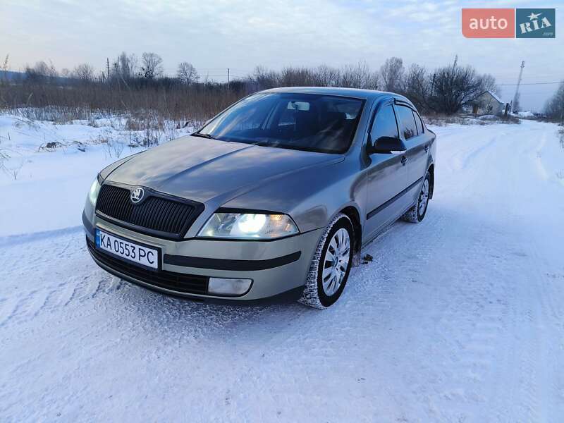 Лифтбек Skoda Octavia 2006 в Киеве