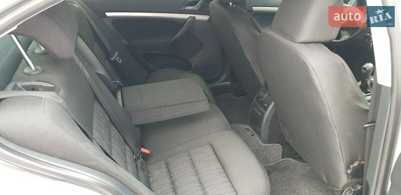 Лифтбек Skoda Octavia 2009 в Глееватке