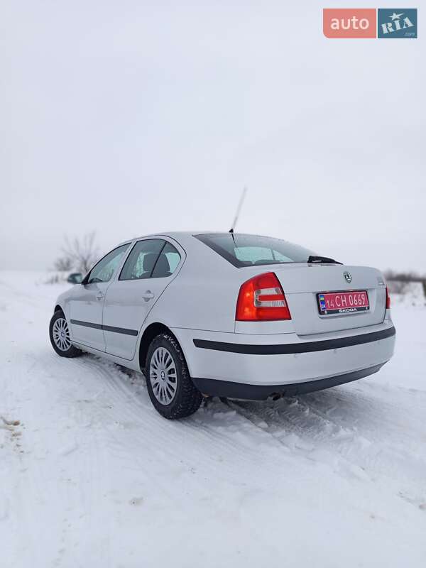 Лифтбек Skoda Octavia 2006 в Дрогобыче