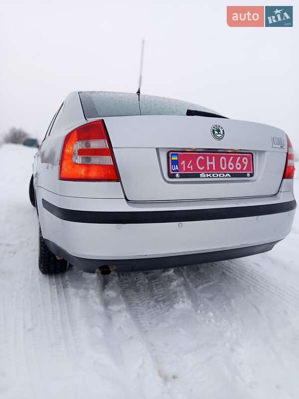 Лифтбек Skoda Octavia 2006 в Дрогобыче