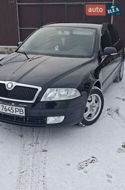 Лифтбек Skoda Octavia 2005 в Новом Буге
