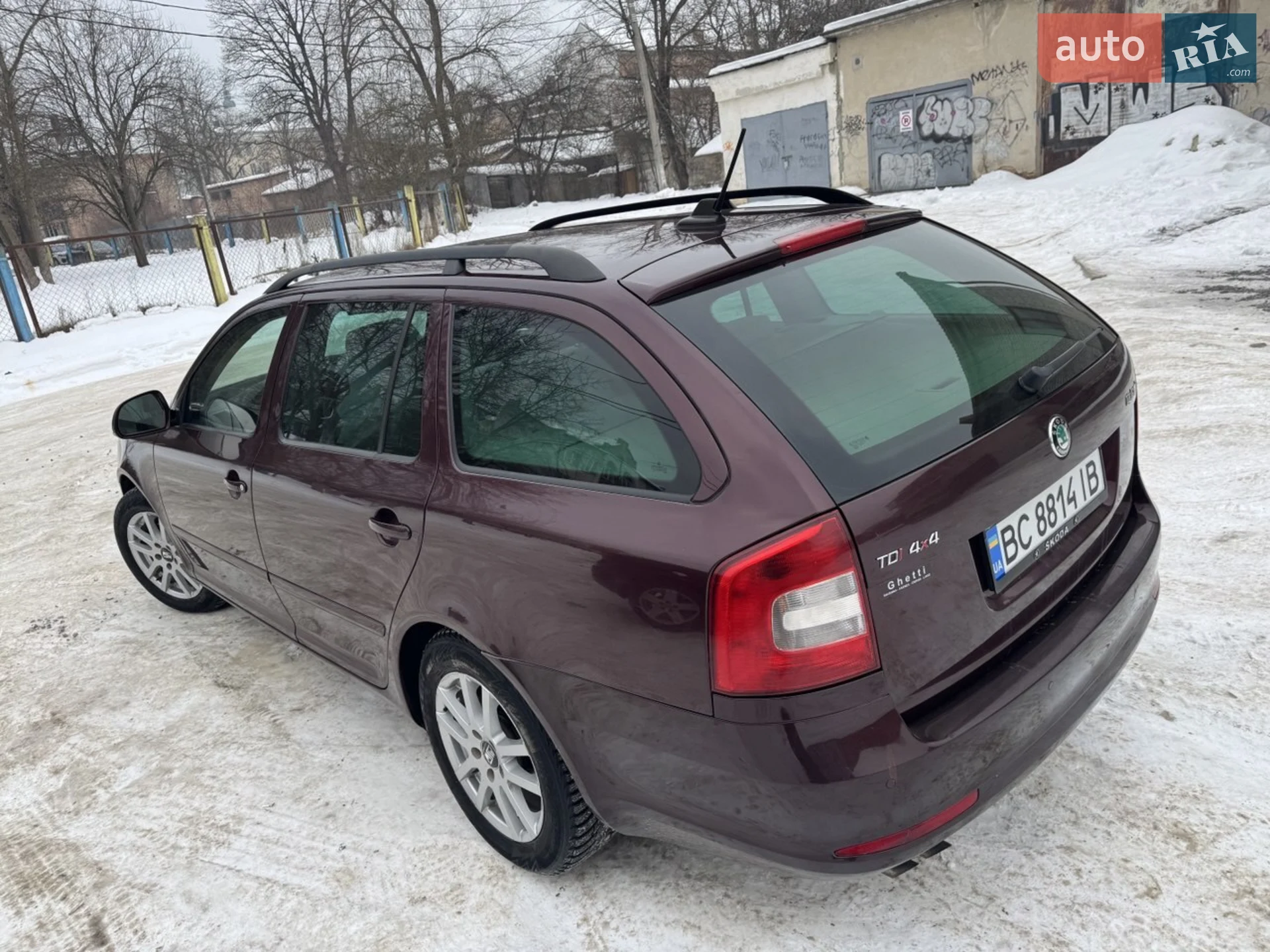 Skoda Octavia 2012 VIN TMBKE61Z5D2057041 фото оголошення 2 з 14