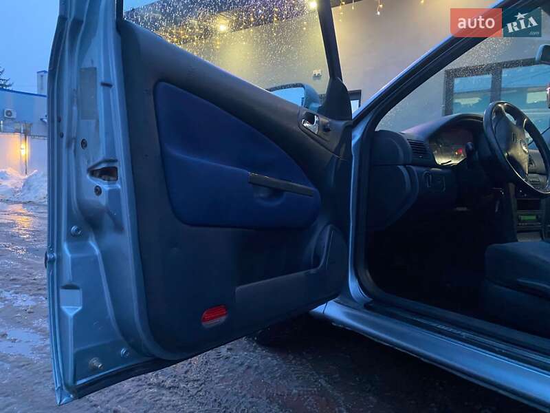 Универсал Skoda Octavia 2001 в Ровно