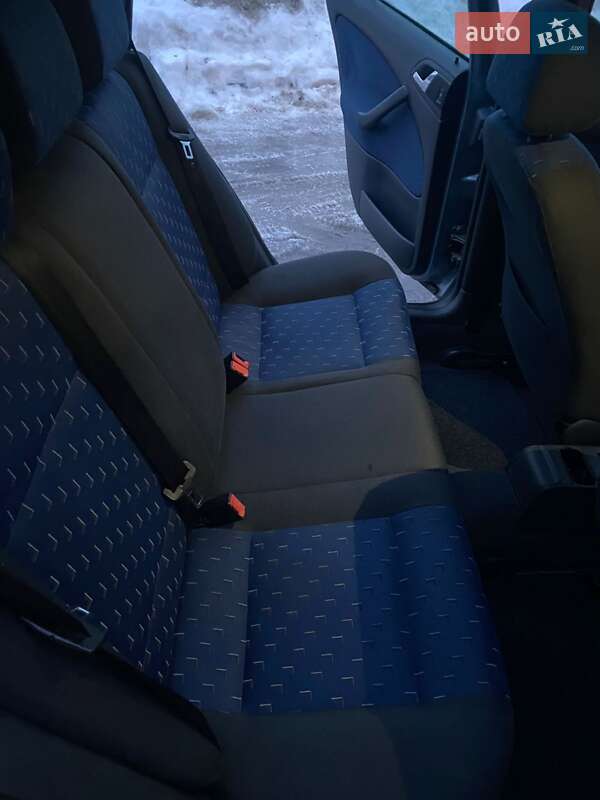 Универсал Skoda Octavia 2001 в Ровно