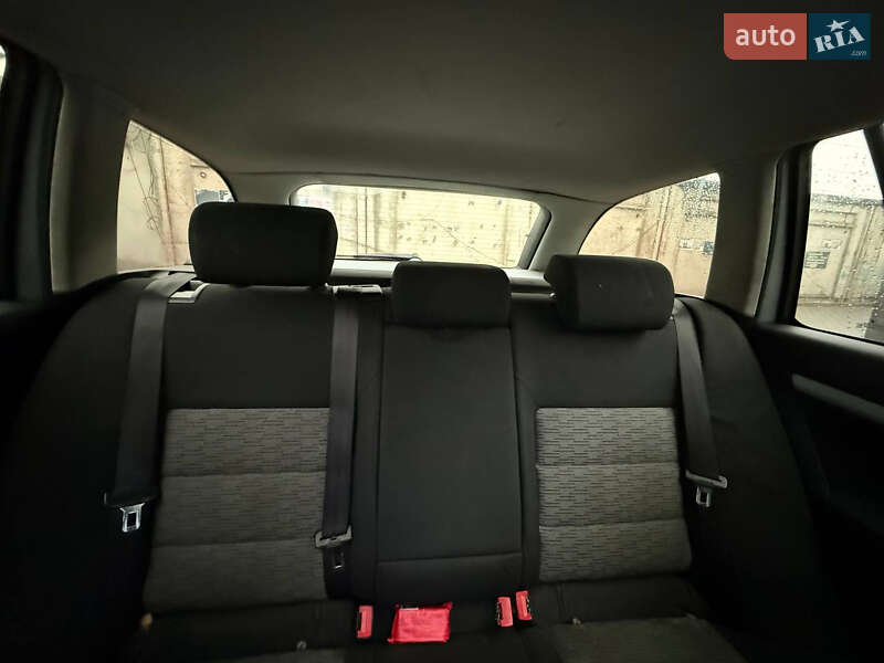 Универсал Skoda Octavia 2009 в Киеве фото 10 Универсал Skoda Octavia 2009 в Киеве