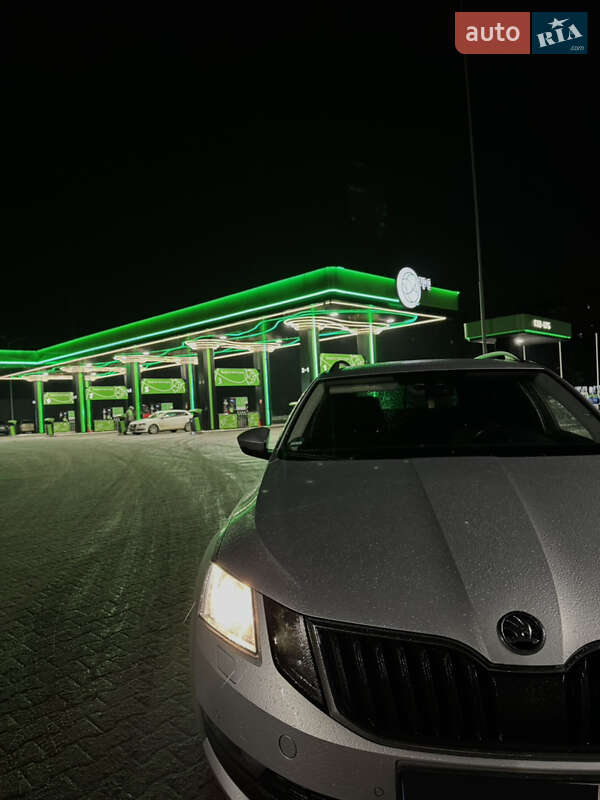 Універсал Skoda Octavia 2017 в Черкасах
