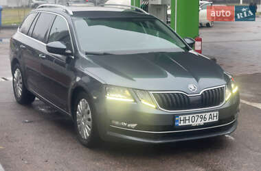 Универсал Skoda Octavia 2017 в Одессе